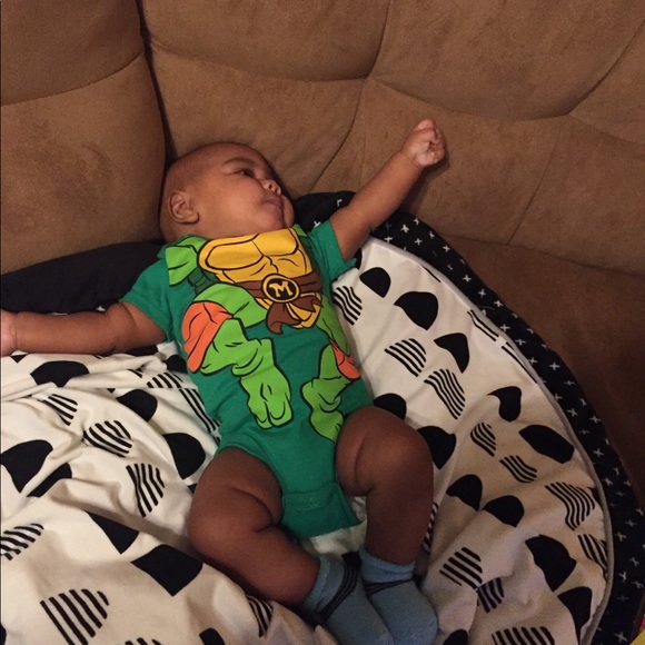 Meet your Posher, Raine - Picture 1 of 1